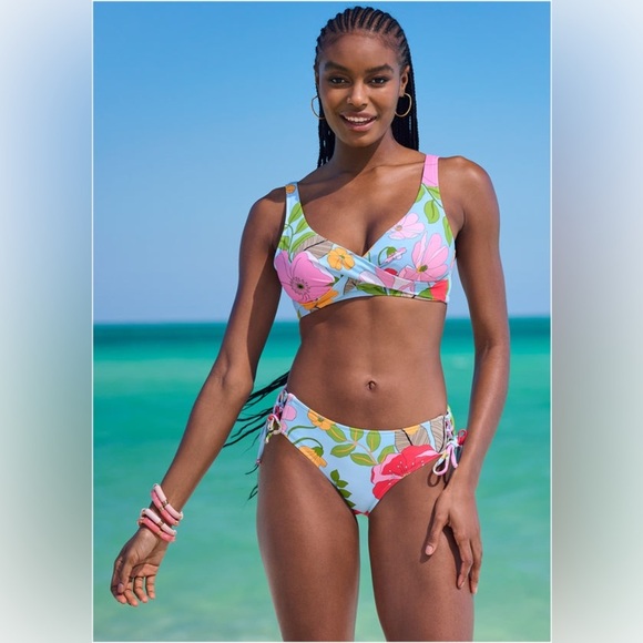 VENUS Sky Blue, Red and Pink Bikini Bottom size 20 NWOT - Picture 1 of 11